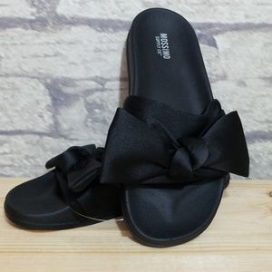 Massimo womens black bow slides